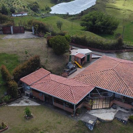 Vila Casa De Campo Via El Penol Guatape Marinilla Exteriér fotografie