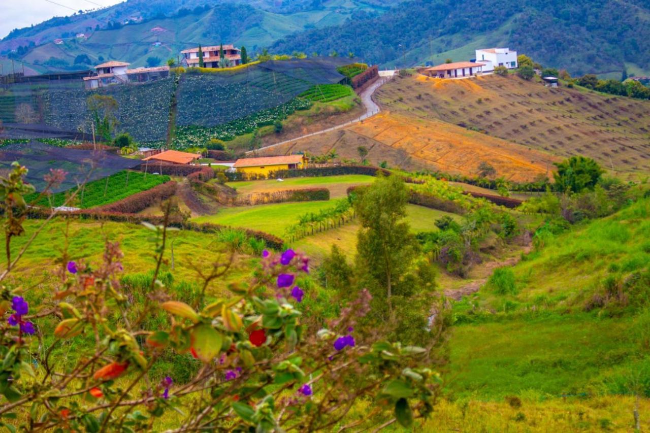 Vila Casa De Campo Via El Penol Guatape Marinilla Exteriér fotografie