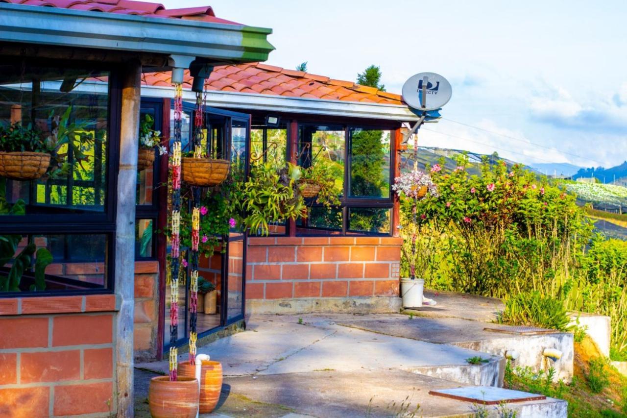 Vila Casa De Campo Via El Penol Guatape Marinilla Exteriér fotografie